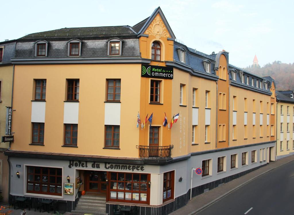 Du Commerce - Restaurant La Table De 3*